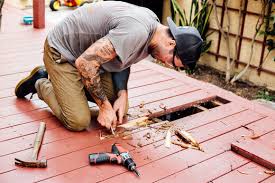 Common redwood deck mistakes to avoid during construction